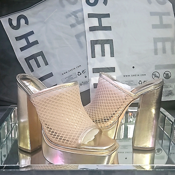 New Golden Chunky - Picture 1 of 3